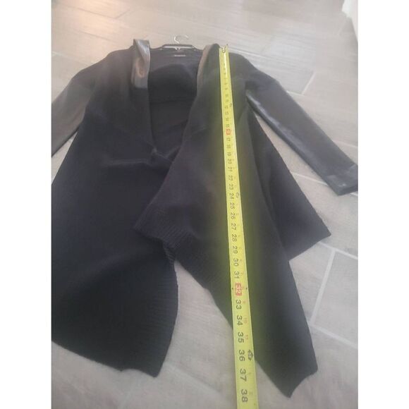 Blank NYC Long Sleeve Cardigan Size Small Black - Picture 3 of 10